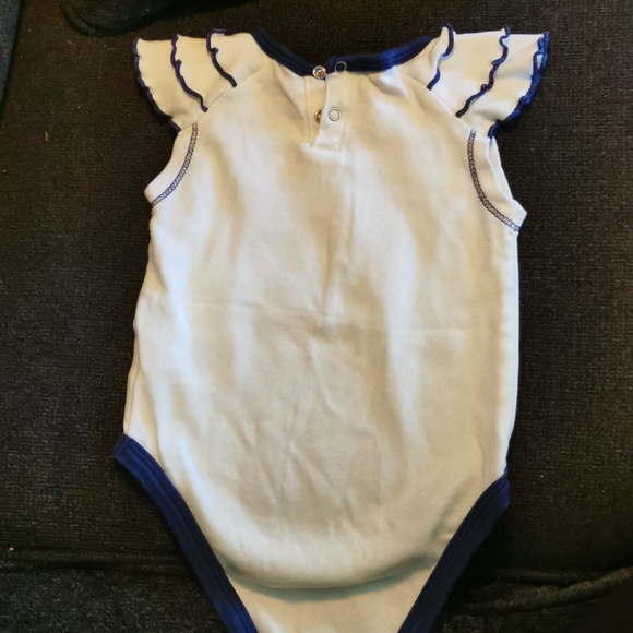 Toronto Maple Leafs onesie - Picture 3 of 3